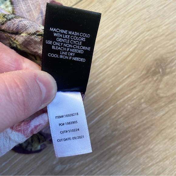 Torrid top Rayon Slub Button-Front Puff Sleeve top blouse size 3X floral - Picture 9 of 11